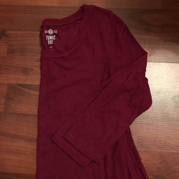 Maroon tunic - Picture 2 of 3